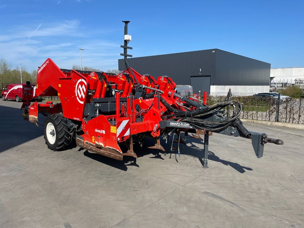 Dewulf CP 42 Trailed SC Compact - Máy gặt: hình 1 Dewulf CP 42 Trailed SC Compact - Máy gặt: hình 1