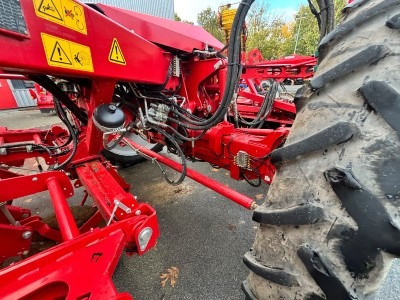 Grimme VARITRON 470 GEN III - Máy gặt: hình 4 Grimme VARITRON 470 GEN III - Máy gặt: hình 4