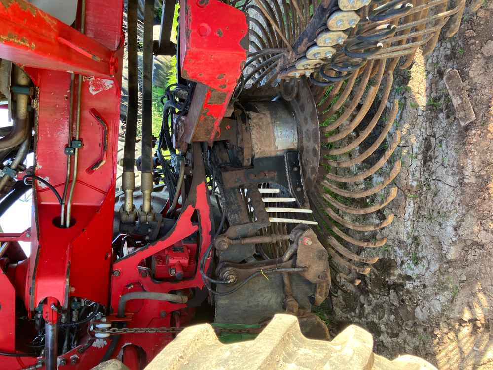 Holmer Holmer T4-40 Self-Propelled Sugarbeet Harvester - Thiết bị xới đất: hình 2 Holmer Holmer T4-40 Self-Propelled Sugarbeet Harvester - Thiết bị xới đất: hình 2