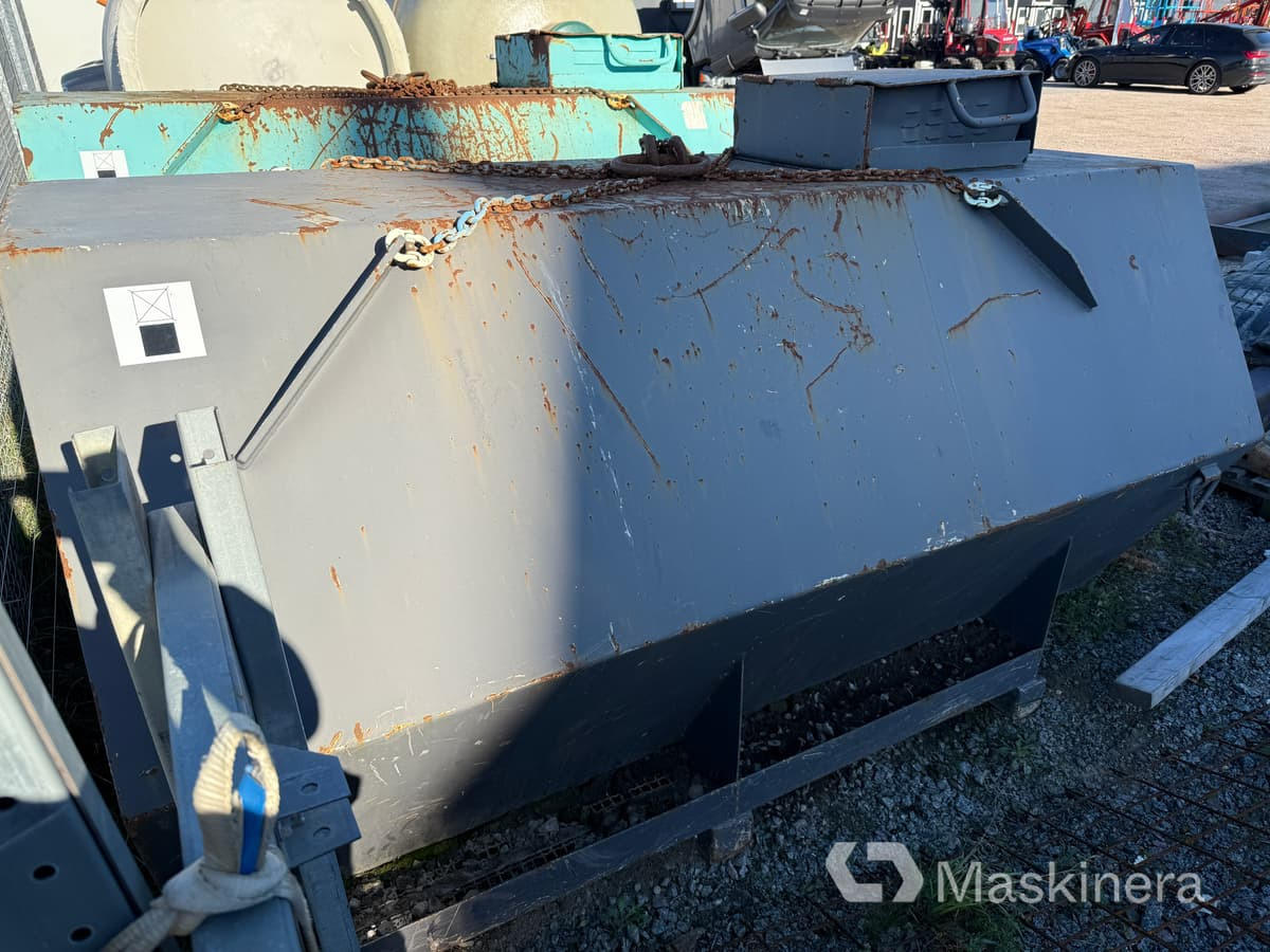 Bränsletank Färmartanken UN 1202 2000 liter - Bồn chứa: hình 4 Bränsletank Färmartanken UN 1202 2000 liter - Bồn chứa: hình 4