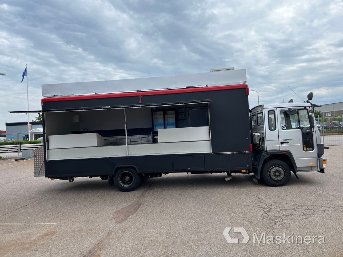 Foodtruck Volvo FL611 4X2 - Xe tải bán hàng: hình 4 Foodtruck Volvo FL611 4X2 - Xe tải bán hàng: hình 4