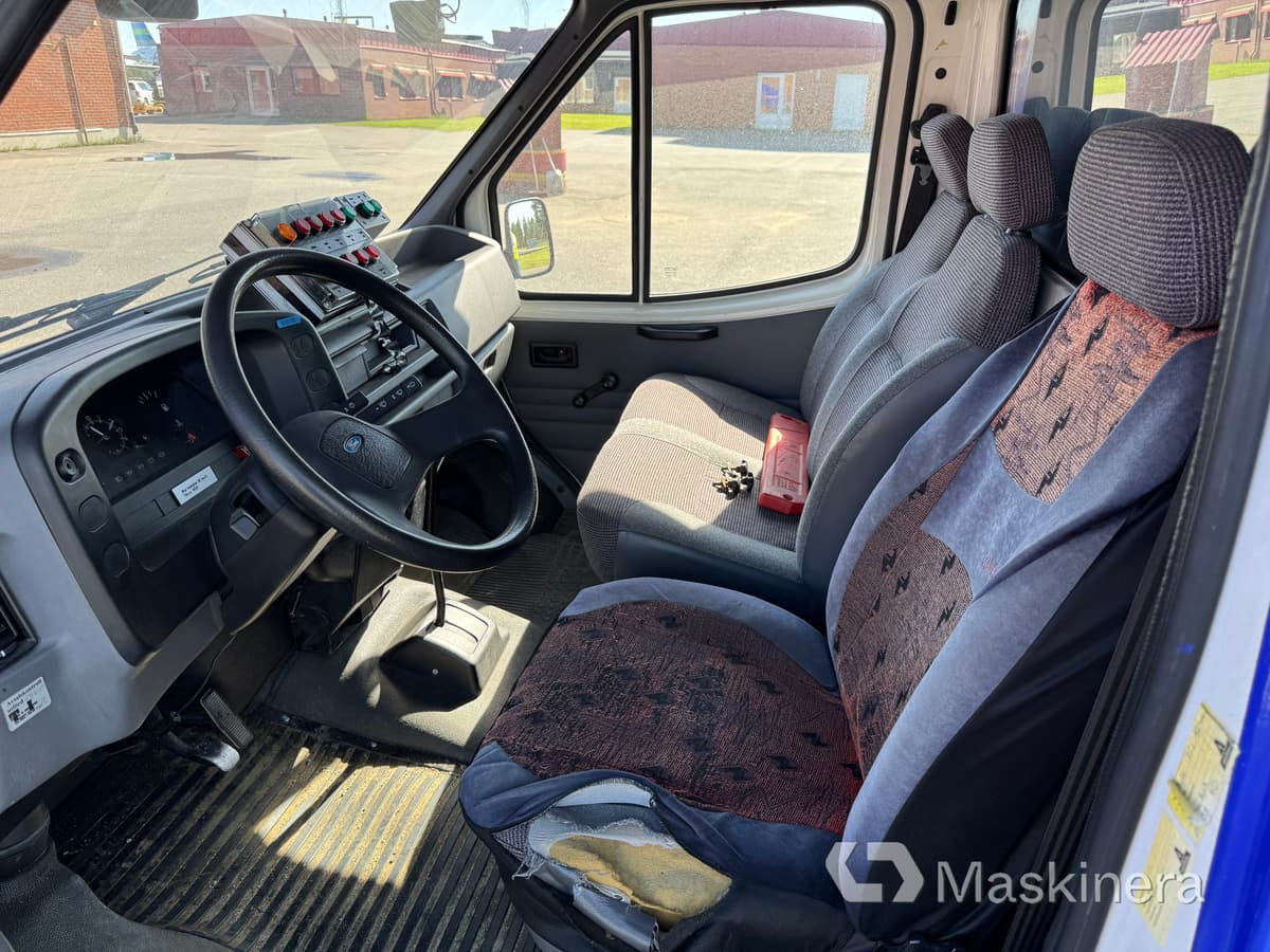Xe van chở hàng Ford Transit TFGBHL 130 Trappbil Ford Transit TFGBHL: hình 10