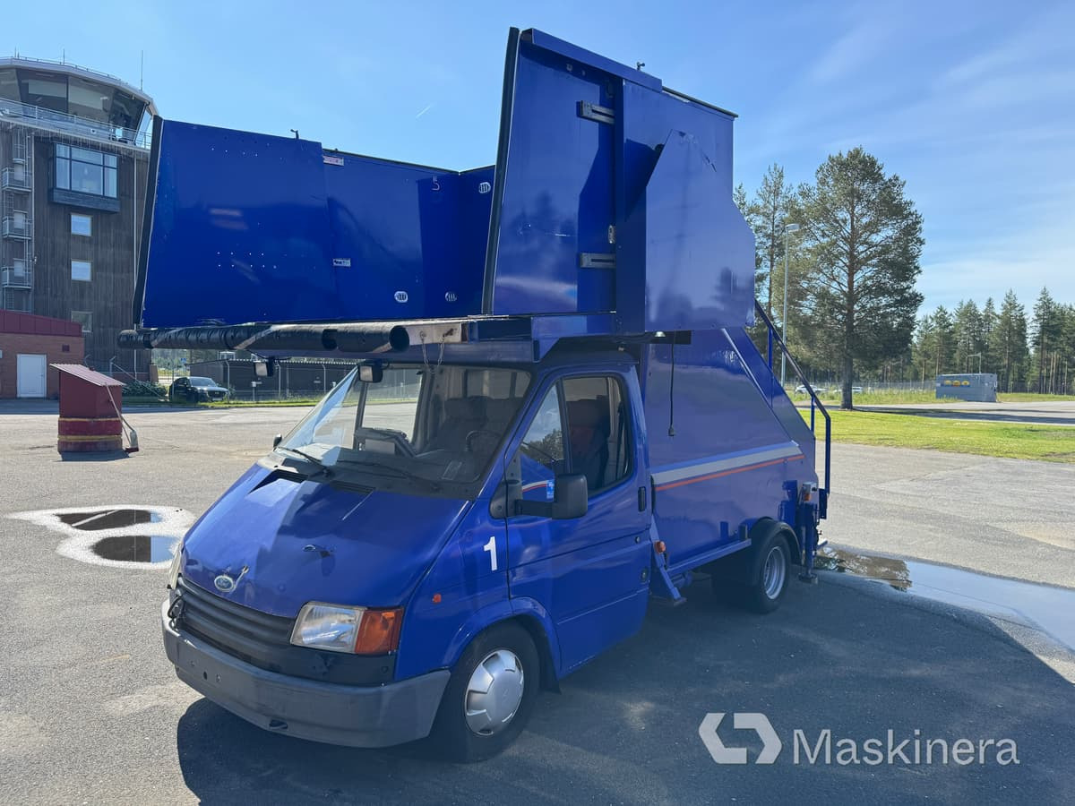 Ford Transit TFGBHL 130 Trappbil Ford Transit TFGBHL - Xe van chở hàng: hình 1 Ford Transit TFGBHL 130 Trappbil Ford Transit TFGBHL - Xe van chở hàng: hình 1
