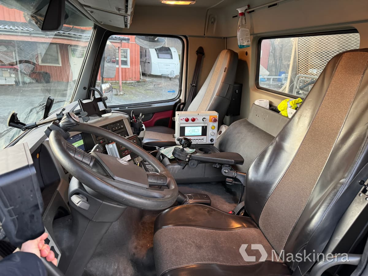 Xe tải chở rác Frontlastare Volvo FM 62 TR: hình 10