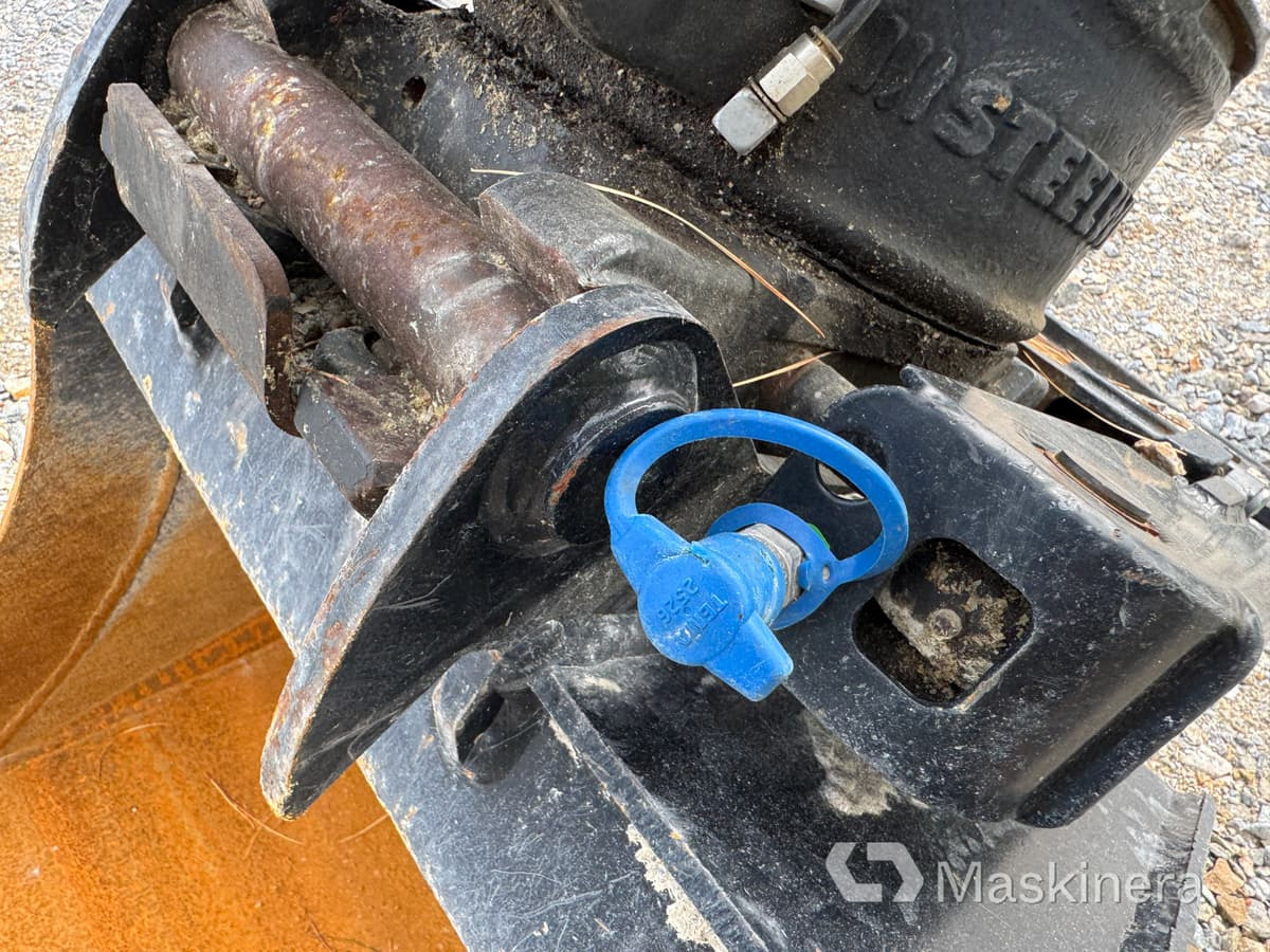 Máy xúc bánh xích Grävmaskin Airman AX33u-7 med tillbehör: hình 42
