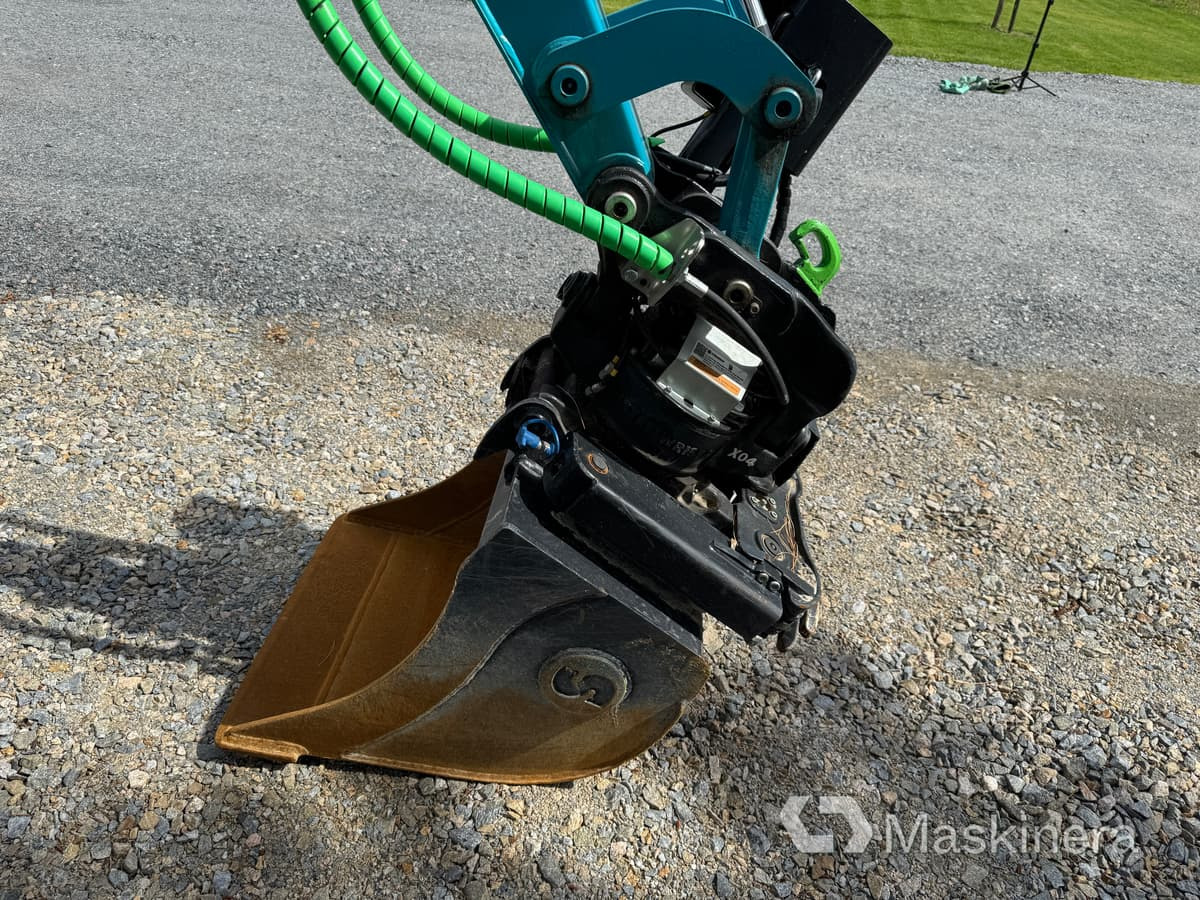 Máy xúc bánh xích Grävmaskin Airman AX33u-7 med tillbehör: hình 36