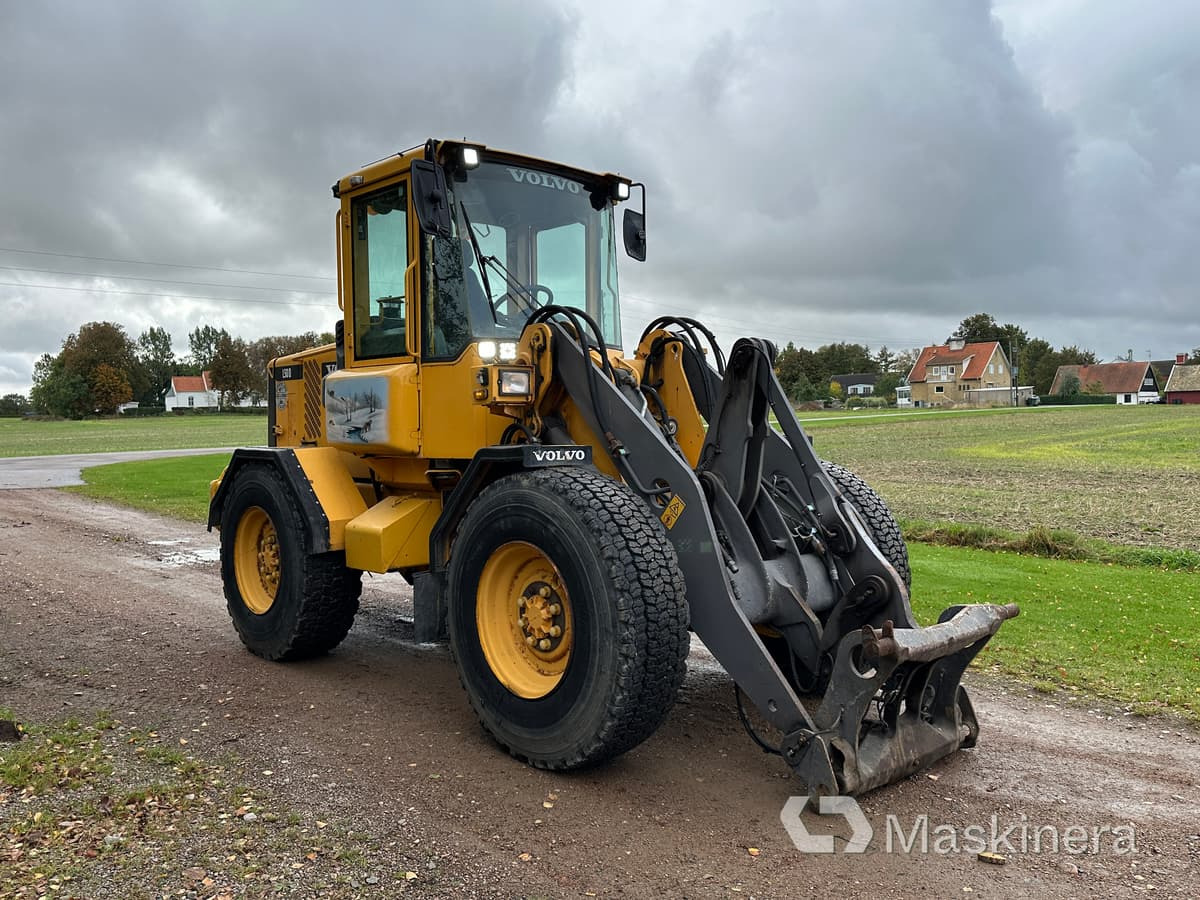 Hjullastare Volvo L50D - Máy xúc lật bánh lốp: hình 1 Hjullastare Volvo L50D - Máy xúc lật bánh lốp: hình 1