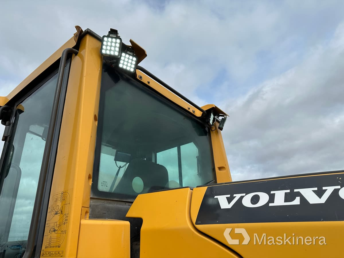 Máy xúc lật bánh lốp Hjullastare Volvo L60G [ Copy ]: hình 39