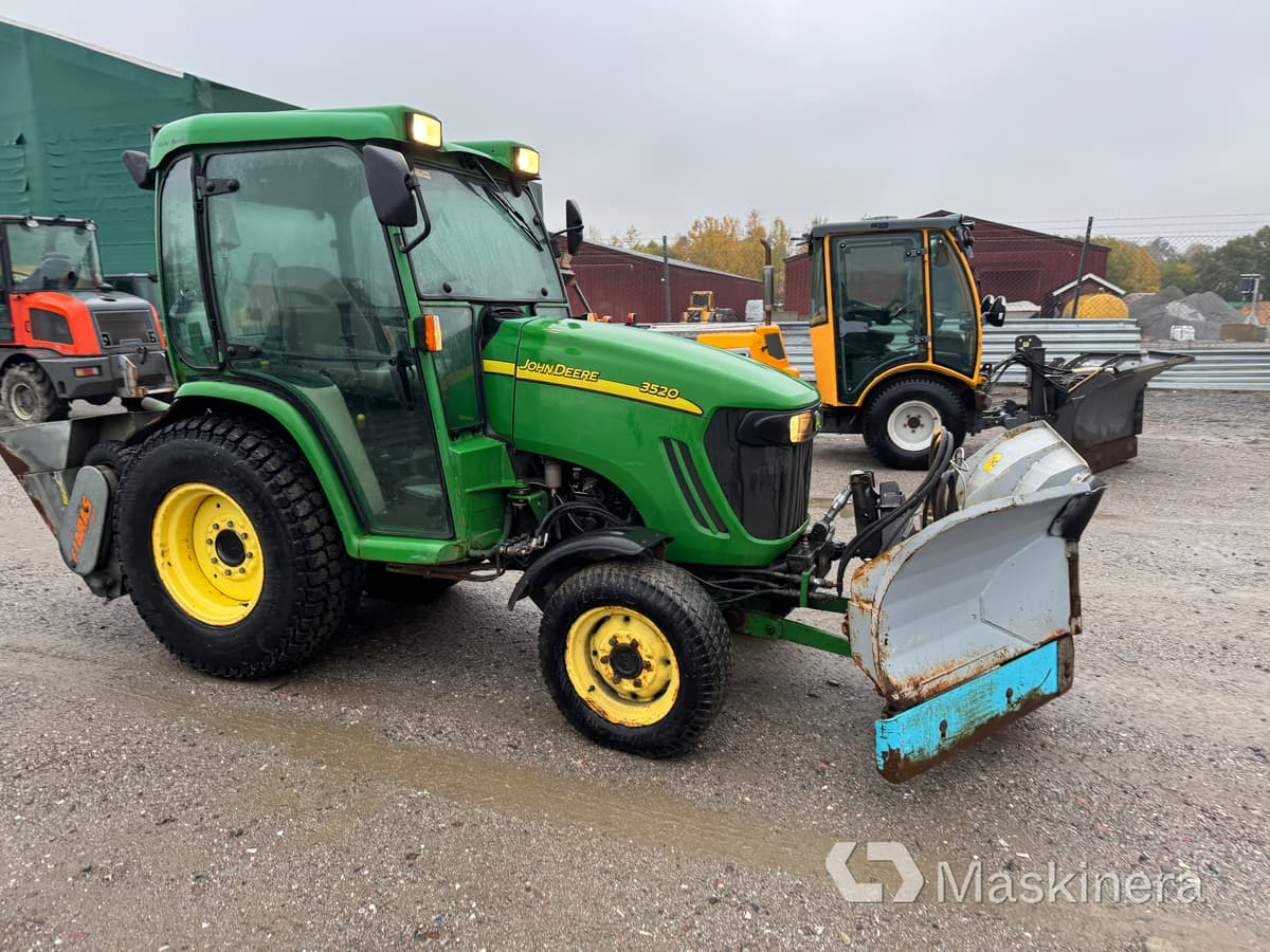 Kompakttraktor John Deere 3520 - Máy cày mini: hình 4 Kompakttraktor John Deere 3520 - Máy cày mini: hình 4