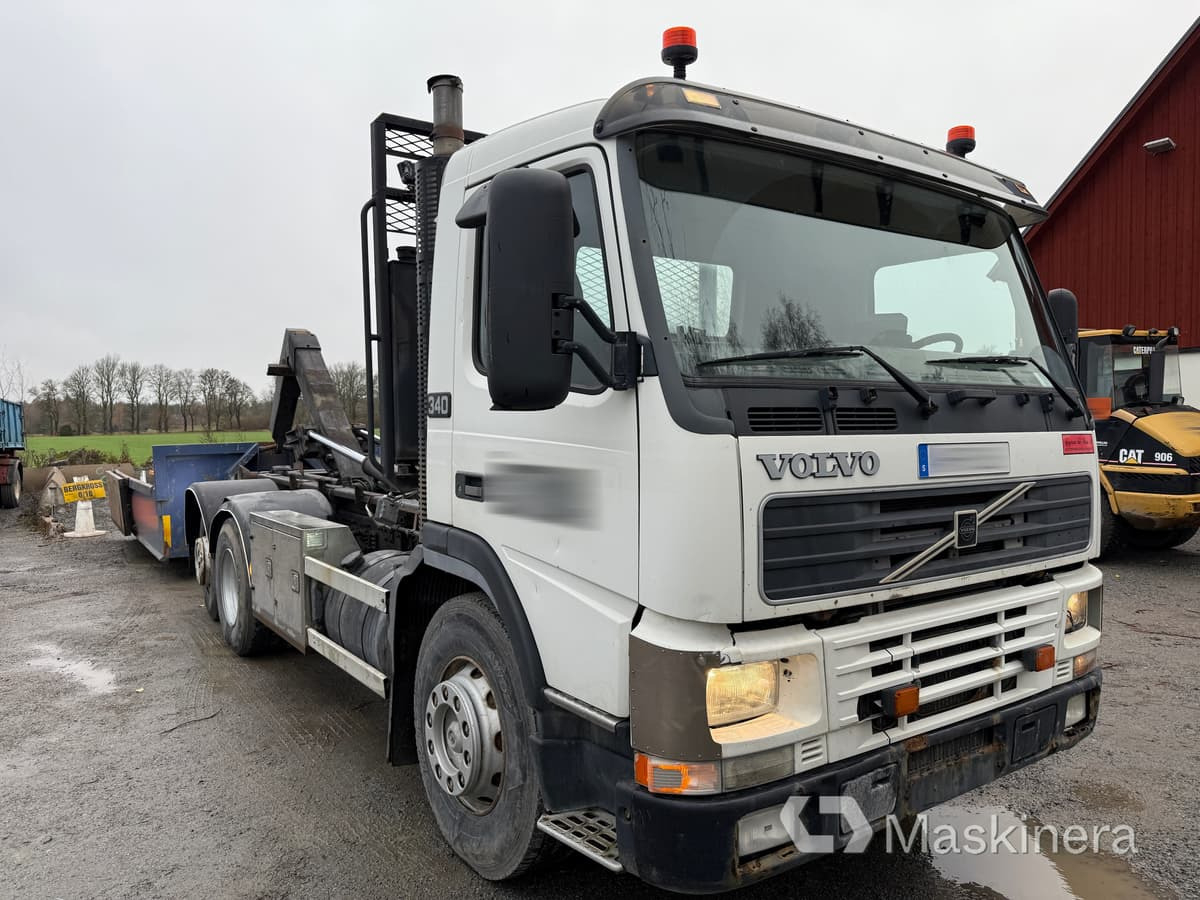Lastväxlare Volvo FM12 6X2 - Xe tải nâng móc: hình 3 Lastväxlare Volvo FM12 6X2 - Xe tải nâng móc: hình 3