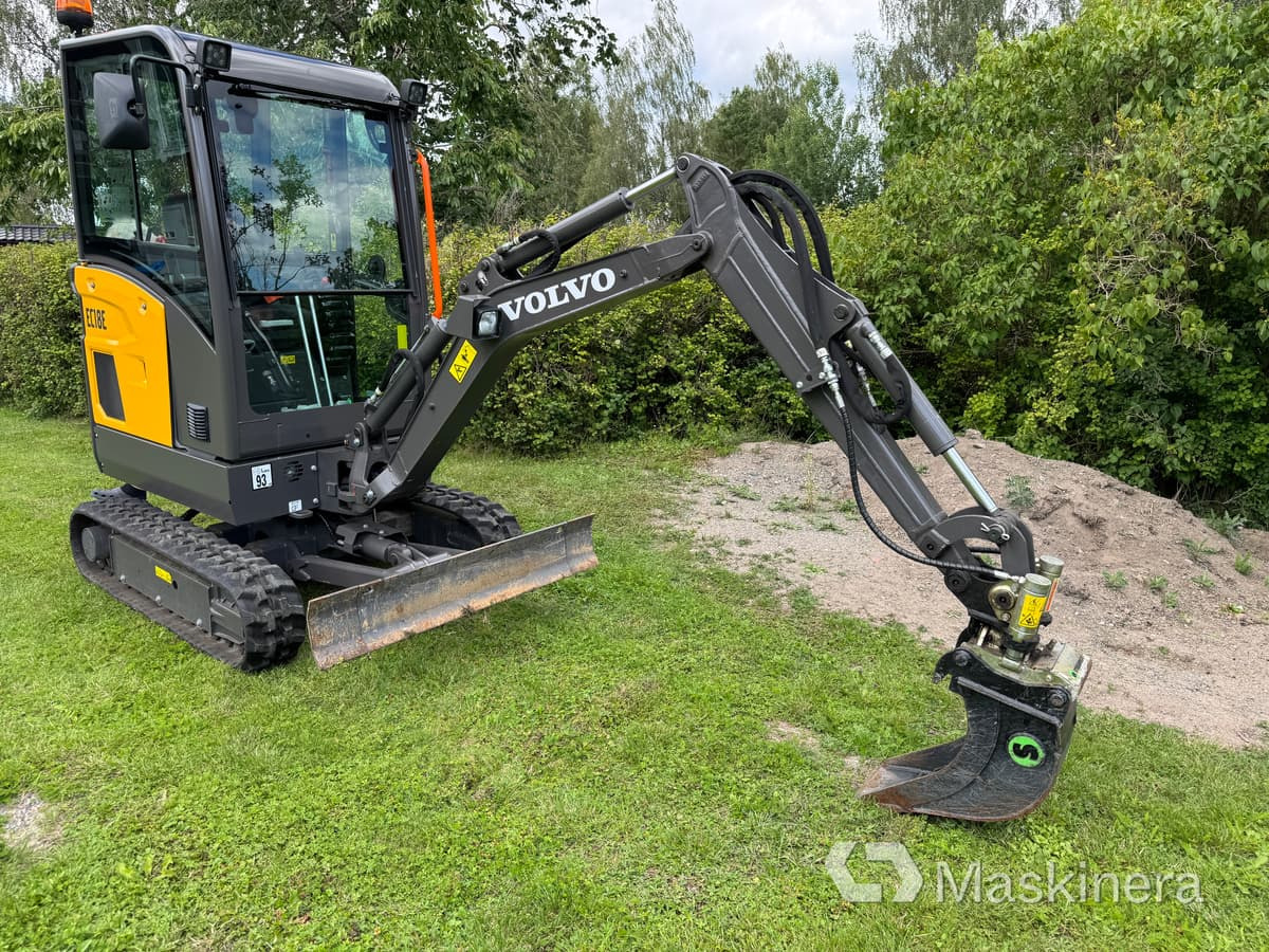 Minigrävare Volvo EC18R Minigrävare Volvo EC18E med trailer - Máy xúc bánh xích: hình 4 Minigrävare Volvo EC18R Minigrävare Volvo EC18E med trailer - Máy xúc bánh xích: hình 4
