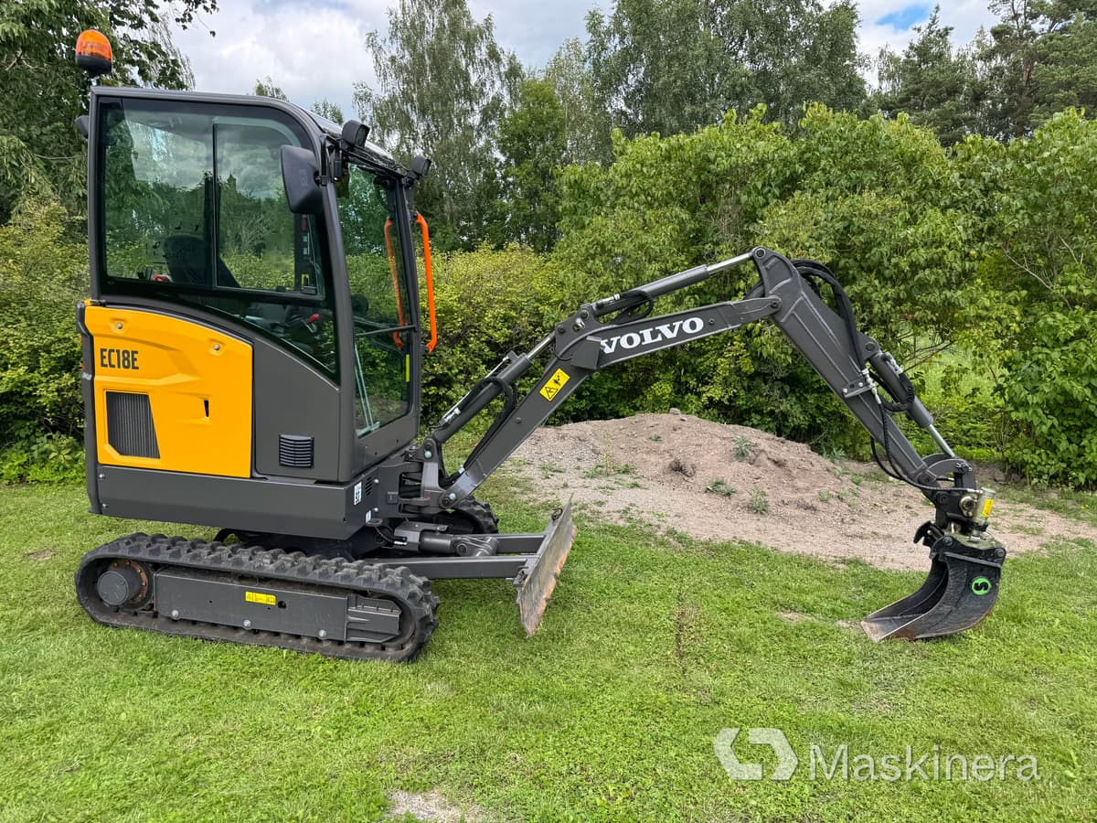 Minigrävare Volvo EC18R Minigrävare Volvo EC18E med trailer - Máy xúc bánh xích: hình 5 Minigrävare Volvo EC18R Minigrävare Volvo EC18E med trailer - Máy xúc bánh xích: hình 5