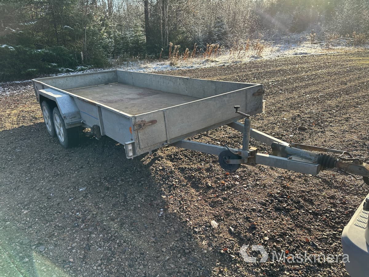 Släpvagn Boggi Lästringesläp 135/40 174 - Rơ moóc thùng lửng/ Phẳng: hình 1 Släpvagn Boggi Lästringesläp 135/40 174 - Rơ moóc thùng lửng/ Phẳng: hình 1