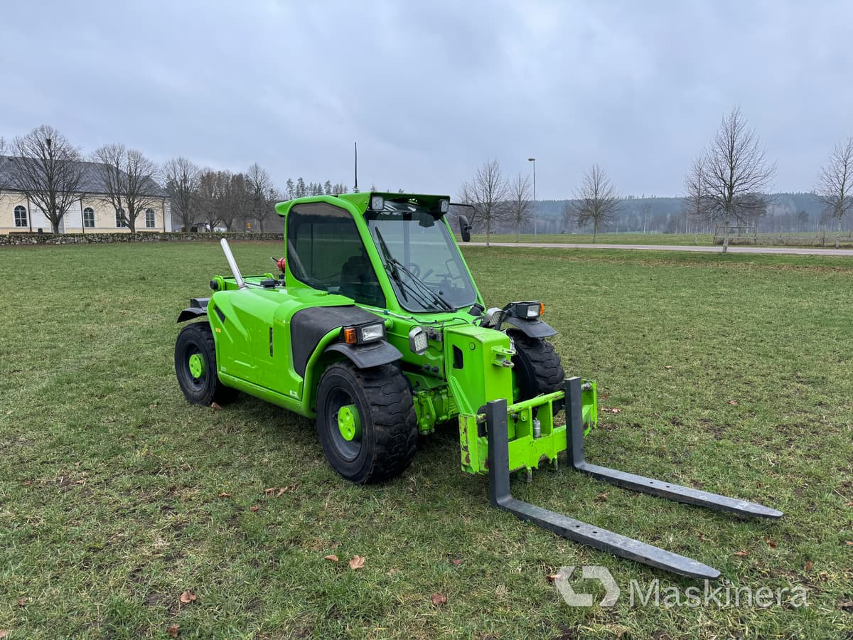 Teleskoplastare Merlo P25.6 med pallgafflar - Xe nhấc hình viễn vọng kính: hình 3 Teleskoplastare Merlo P25.6 med pallgafflar - Xe nhấc hình viễn vọng kính: hình 3