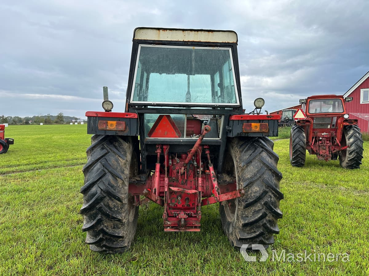 Traktor International 844 - Máy cày: hình 4 Traktor International 844 - Máy cày: hình 4