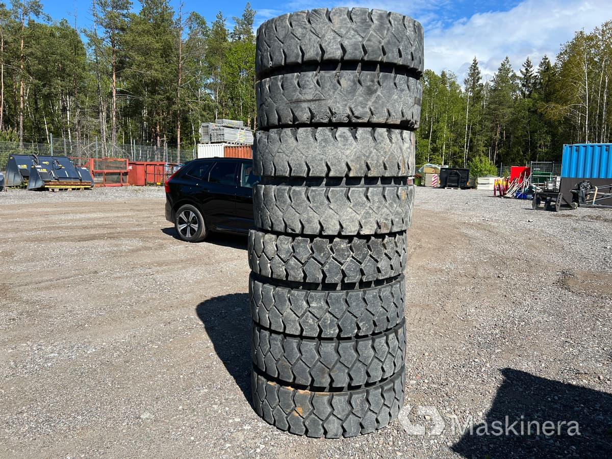 Trelleborg 10.00-20 NHS Däck med fälg Dubbelmontage Trelleborg 10.00-20 - Bánh xe cho Máy móc xây dựng: hình 4 Trelleborg 10.00-20 NHS Däck med fälg Dubbelmontage Trelleborg 10.00-20 - Bánh xe cho Máy móc xây dựng: hình 4