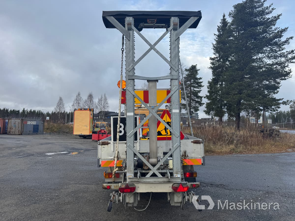 Volvo FL611 4X2 TMA-bil Volvo FL611 - Xe tải thùng lửng/ Phẳng: hình 4 Volvo FL611 4X2 TMA-bil Volvo FL611 - Xe tải thùng lửng/ Phẳng: hình 4