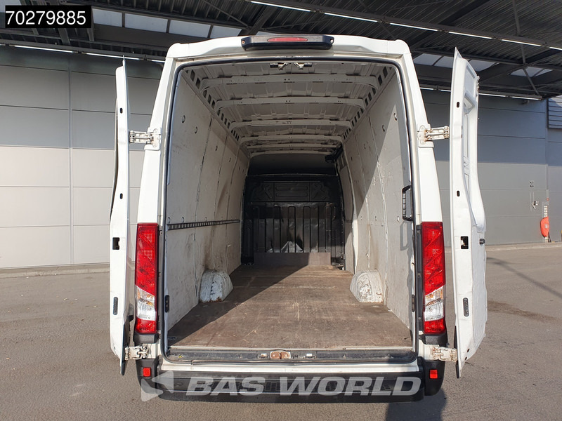 Iveco Daily 35S13 L3H2 3500KG Trekgewicht Airco Euro5 L4H2 16m3 Airco - Xe van chở hàng: hình 3 Iveco Daily 35S13 L3H2 3500KG Trekgewicht Airco Euro5 L4H2 16m3 Airco - Xe van chở hàng: hình 3