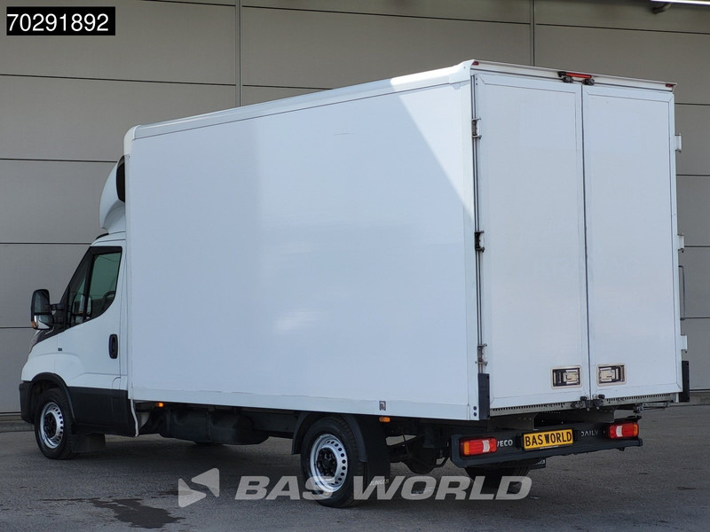 Iveco Daily 35S16 Automaat Bakwagen Achterdeuren 160PK Airco Camera Euro6 Meubelbak Koffer 21m3 Airco - Xe tải nhỏ thùng kín: hình 2 Iveco Daily 35S16 Automaat Bakwagen Achterdeuren 160PK Airco Camera Euro6 Meubelbak Koffer 21m3 Airco - Xe tải nhỏ thùng kín: hình 2