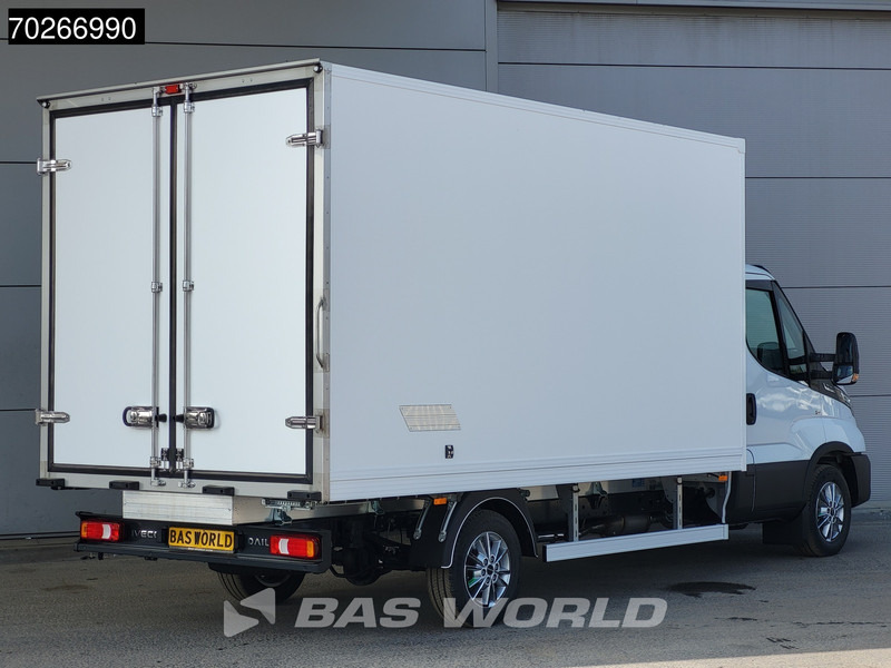 Iveco Daily 35S18 3.0L Koelwagen Achterdeuren Vriezer Thermoking V-200 MAX 220V stekker -18 LED Navi Airco ACC Koel Koeler Kühler Kühlwagen - Xe van đông lạnh: hình 5 Iveco Daily 35S18 3.0L Koelwagen Achterdeuren Vriezer Thermoking V-200 MAX 220V stekker -18 LED Navi Airco ACC Koel Koeler Kühler Kühlwagen - Xe van đông lạnh: hình 5