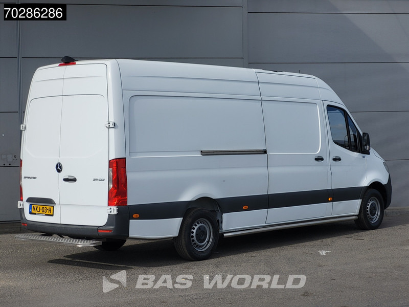 Mercedes-Benz Sprinter 311 CDI Automaat L3H2 Airco Cruise Camera MBUX CarPlay Euro6 L3 15m3 Airco Cruise control - Xe van nhỏ gọn: hình 5 Mercedes-Benz Sprinter 311 CDI Automaat L3H2 Airco Cruise Camera MBUX CarPlay Euro6 L3 15m3 Airco Cruise control - Xe van nhỏ gọn: hình 5