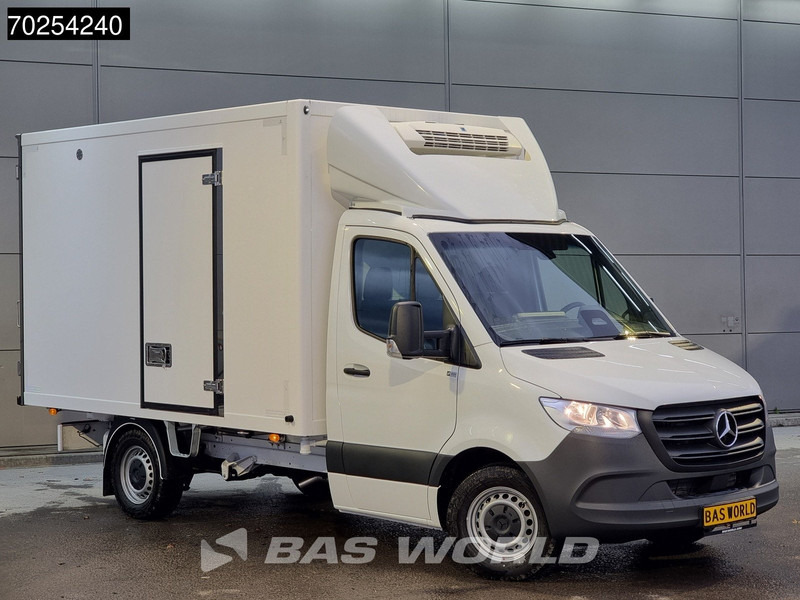 Mercedes-Benz Sprinter 315 CDI Koelwagen Thermo King V-300max 230V stekker Bakwagen Koel Kühlwagen 13m3 Airco Cruise control - Xe van đông lạnh: hình 5 Mercedes-Benz Sprinter 315 CDI Koelwagen Thermo King V-300max 230V stekker Bakwagen Koel Kühlwagen 13m3 Airco Cruise control - Xe van đông lạnh: hình 5