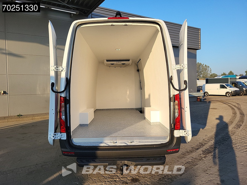 Mercedes-Benz Sprinter 317 CDI L3H2 Koelwagen Thermo King V-200 MAX 230V Stekker Trekhaak Airco Cruise Camera Navi Koeler Koel Kühlwagen 12m3 Airco Tre - Xe van đông lạnh: hình 3 Mercedes-Benz Sprinter 317 CDI L3H2 Koelwagen Thermo King V-200 MAX 230V Stekker Trekhaak Airco Cruise Camera Navi Koeler Koel Kühlwagen 12m3 Airco Tre - Xe van đông lạnh: hình 3
