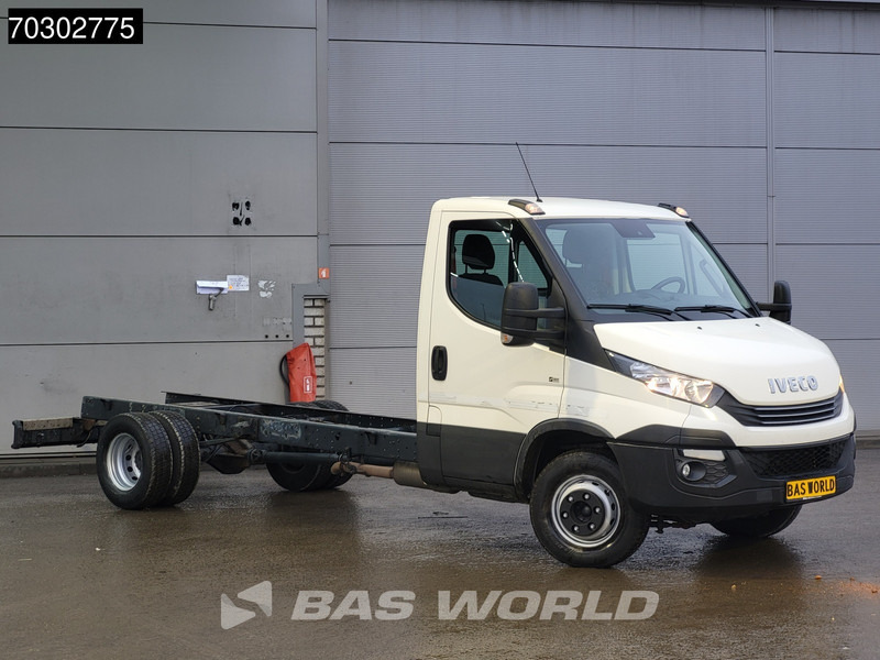 Iveco Daily 70C21 3.0L Automaat Luchtvering 435cm WB 210PK Chassis Cabine Airco Cruise Standkachel Euro6 Chassis Fahrgestell Airco Cruise co - Xe tải nhỏ: hình 3 Iveco Daily 70C21 3.0L Automaat Luchtvering 435cm WB 210PK Chassis Cabine Airco Cruise Standkachel Euro6 Chassis Fahrgestell Airco Cruise co - Xe tải nhỏ: hình 3