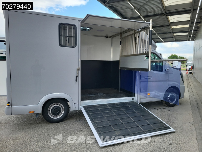 Renault Master 130pk 2025 model Paardenwagen Hengstenuitvoering / Horsetruck / Veewagen 18m3 Airco Cruise control - Xe tải nhỏ: hình 5 Renault Master 130pk 2025 model Paardenwagen Hengstenuitvoering / Horsetruck / Veewagen 18m3 Airco Cruise control - Xe tải nhỏ: hình 5