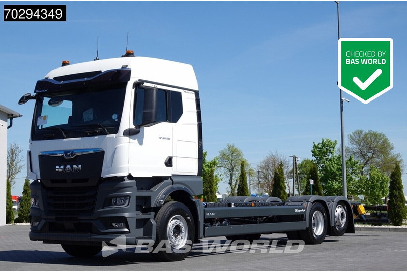 MAN TGX 26.520 TGX 6X2 Lift-Steering Axle Euro 6 - Xe tải khung gầm: hình 1 MAN TGX 26.520 TGX 6X2 Lift-Steering Axle Euro 6 - Xe tải khung gầm: hình 1