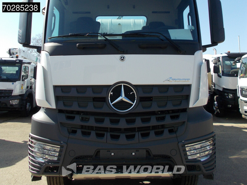 Mercedes-Benz Arocs 4145 8X4 10m3 Schwing Stetter mixer Manual Steelsuspension Euro 3 - Xe trộn bê tông: hình 5 Mercedes-Benz Arocs 4145 8X4 10m3 Schwing Stetter mixer Manual Steelsuspension Euro 3 - Xe trộn bê tông: hình 5