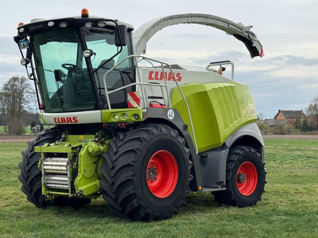 Claas Jaguar 950 Allrad  - Máy gặt đập thức ăn gia súc: hình 1 Claas Jaguar 950 Allrad  - Máy gặt đập thức ăn gia súc: hình 1