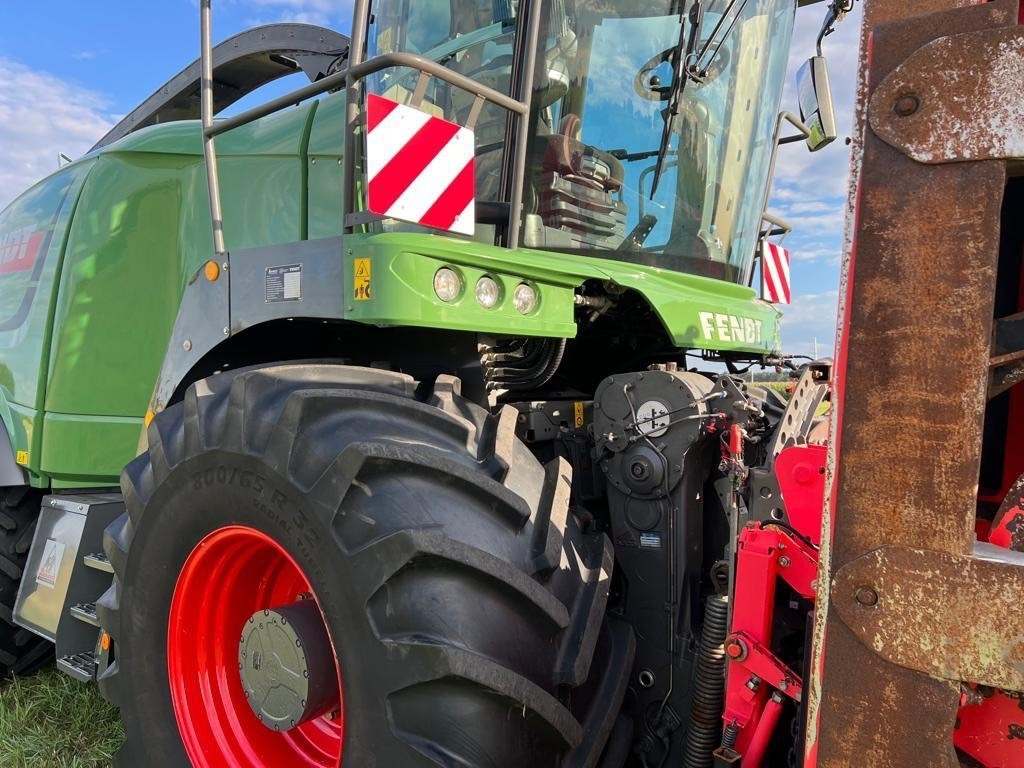 Máy gặt đập thức ăn gia súc Fendt Katana 65: hình 15