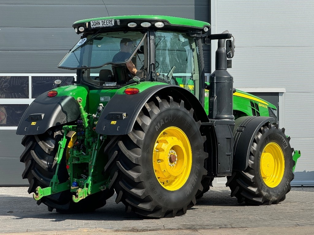 John Deere 8400 R - Máy cày: hình 5 John Deere 8400 R - Máy cày: hình 5