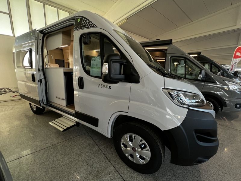 Chausson V594S First Line - Xe van cắm trại: hình 1 Chausson V594S First Line - Xe van cắm trại: hình 1
