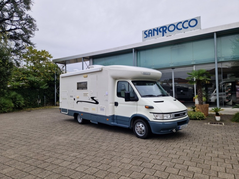 Mobilvetta Icaro P 5 - Xe cắm trại bán tích hợp: hình 1 Mobilvetta Icaro P 5 - Xe cắm trại bán tích hợp: hình 1