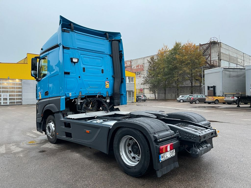 Mercedes-Benz 1842 Stream space - Xe đầu kéo: hình 4 Mercedes-Benz 1842 Stream space - Xe đầu kéo: hình 4