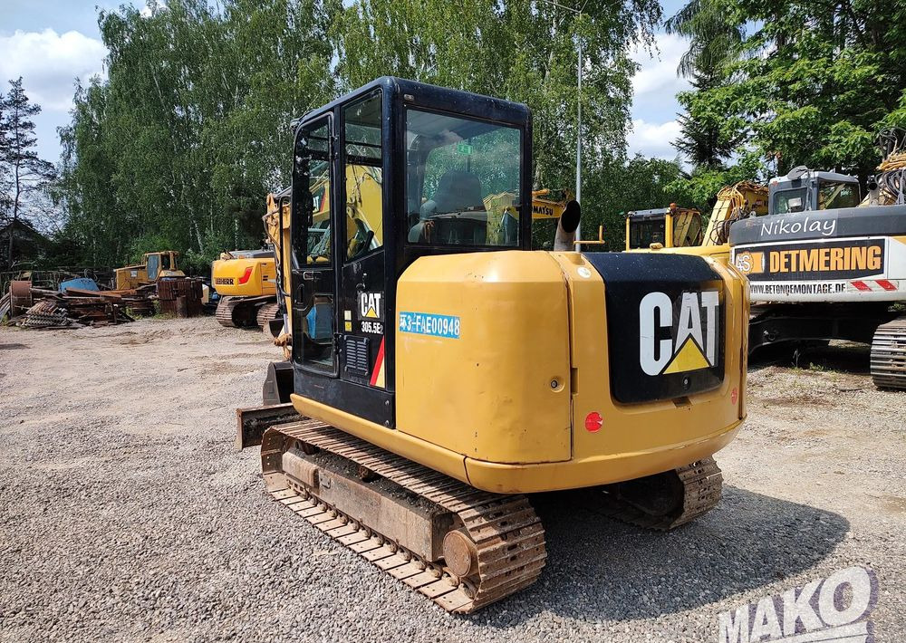 Caterpillar 305.5E2 - Máy xúc bánh xích: hình 3 Caterpillar 305.5E2 - Máy xúc bánh xích: hình 3
