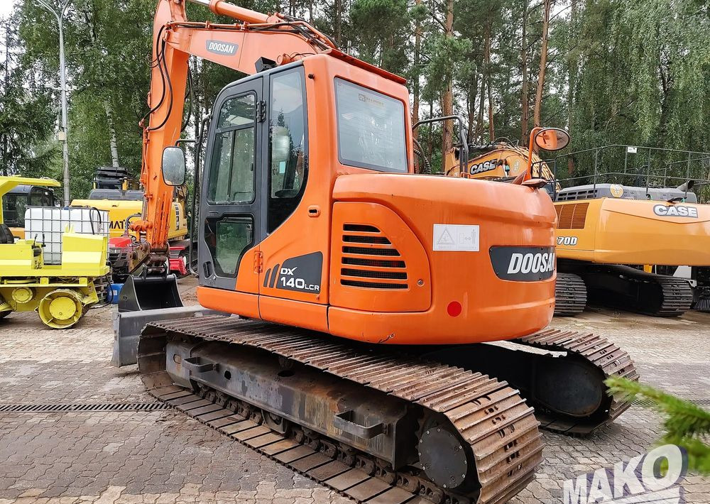 Doosan DX140LCR - Máy xúc bánh xích: hình 2 Doosan DX140LCR - Máy xúc bánh xích: hình 2