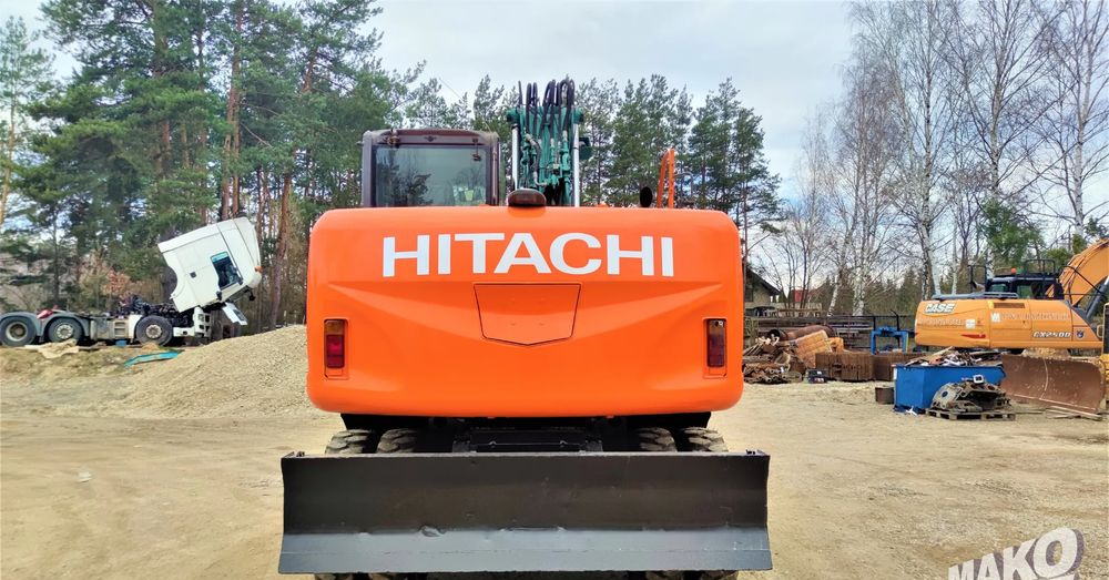 Hitachi ZX140W-3 - Máy xúc bánh lốp: hình 3 Hitachi ZX140W-3 - Máy xúc bánh lốp: hình 3