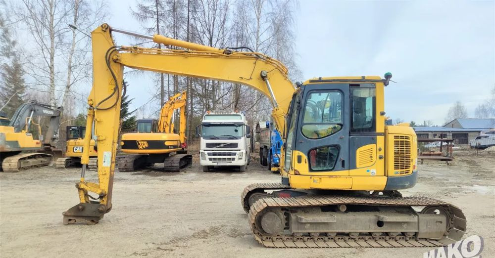Komatsu PC138 US-8 - Máy xúc bánh xích: hình 1 Komatsu PC138 US-8 - Máy xúc bánh xích: hình 1