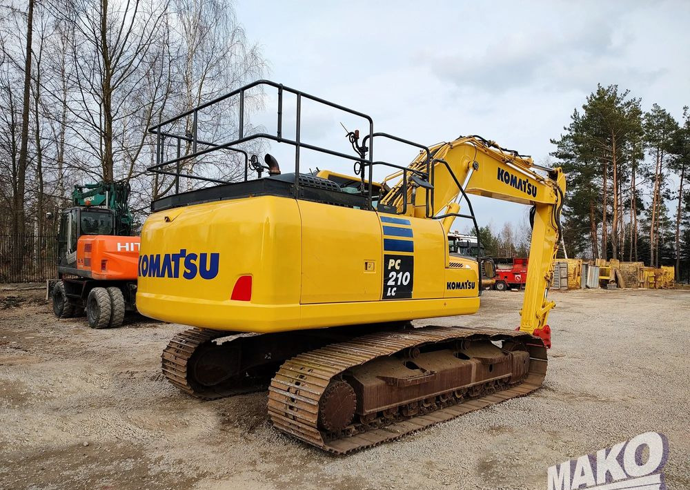 Komatsu PC210 LC-10 - Máy xúc bánh xích: hình 5 Komatsu PC210 LC-10 - Máy xúc bánh xích: hình 5