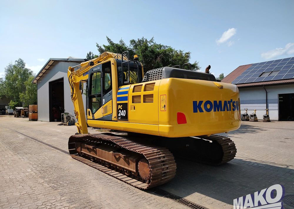 Komatsu PC240LC-10 - Máy xúc bánh xích: hình 4 Komatsu PC240LC-10 - Máy xúc bánh xích: hình 4