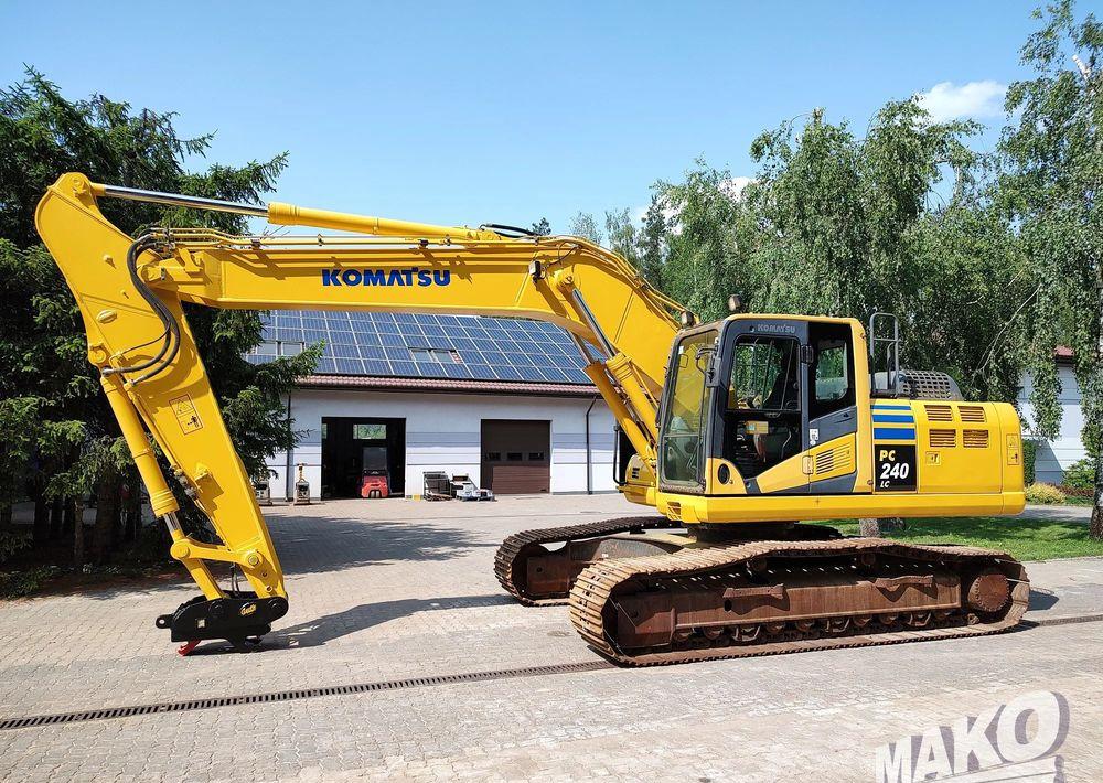 Komatsu PC240LC-10 - Máy xúc bánh xích: hình 1 Komatsu PC240LC-10 - Máy xúc bánh xích: hình 1