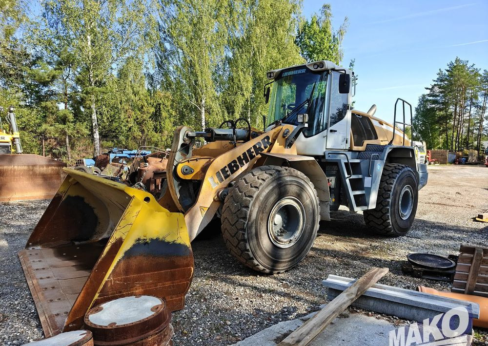 Liebherr L566 - Máy xúc lật bánh lốp: hình 4 Liebherr L566 - Máy xúc lật bánh lốp: hình 4