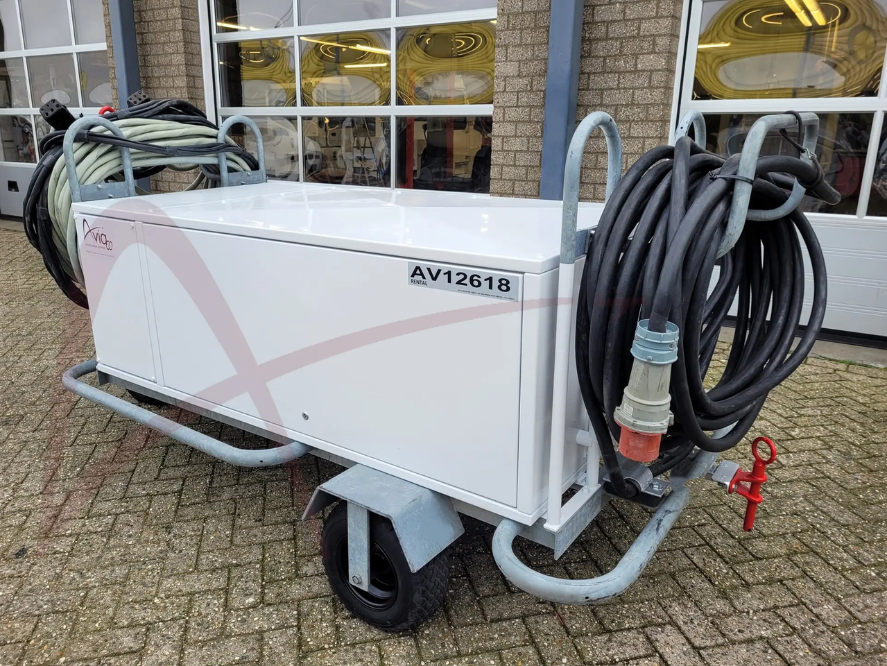 AXA POWER 3GSTS 200/345L - Bộ nguồn mặt đất: hình 1 AXA POWER 3GSTS 200/345L - Bộ nguồn mặt đất: hình 1