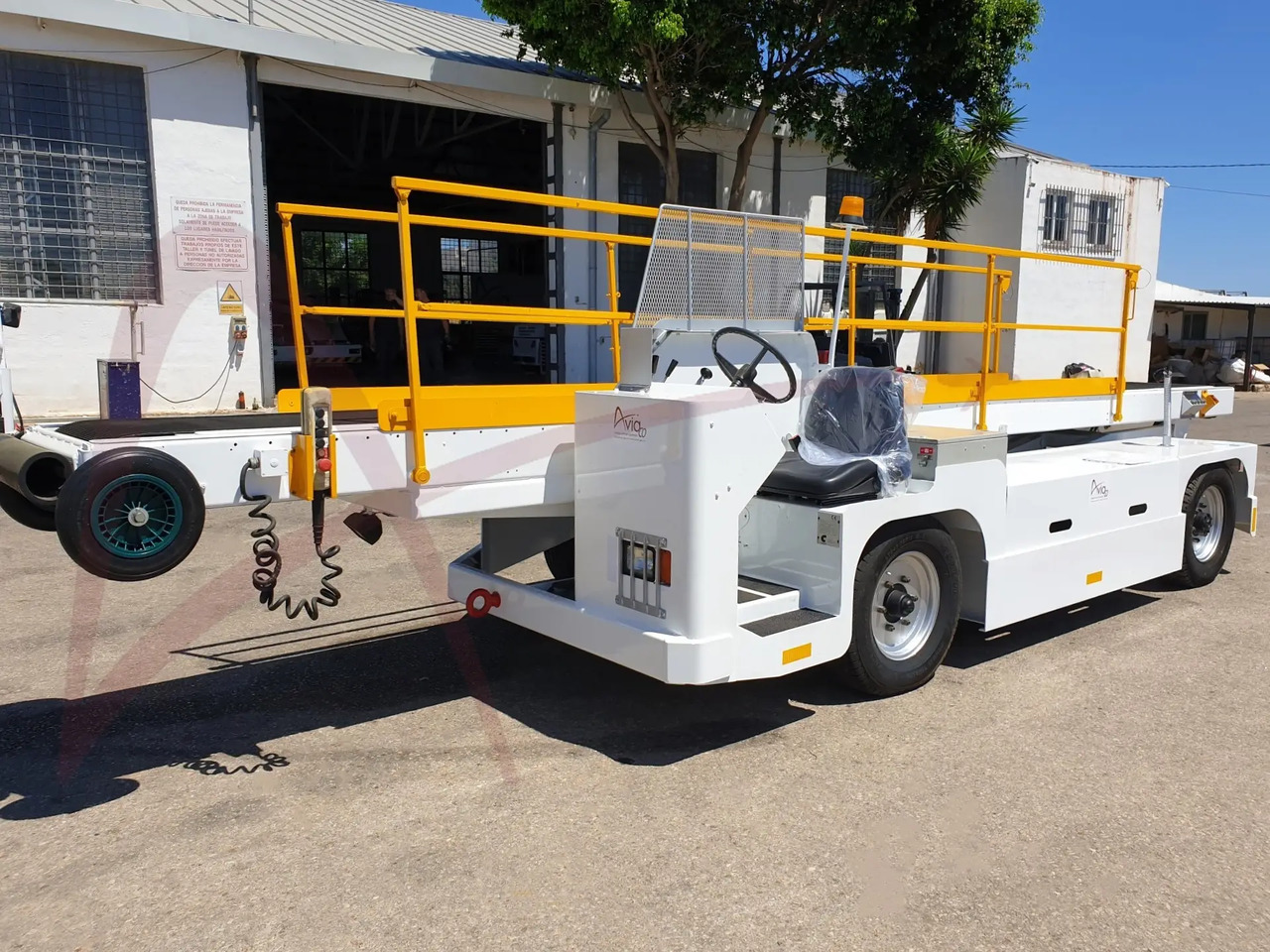 CHARLATTE CBL2000D - Máy xúc băng tải: hình 2 CHARLATTE CBL2000D - Máy xúc băng tải: hình 2