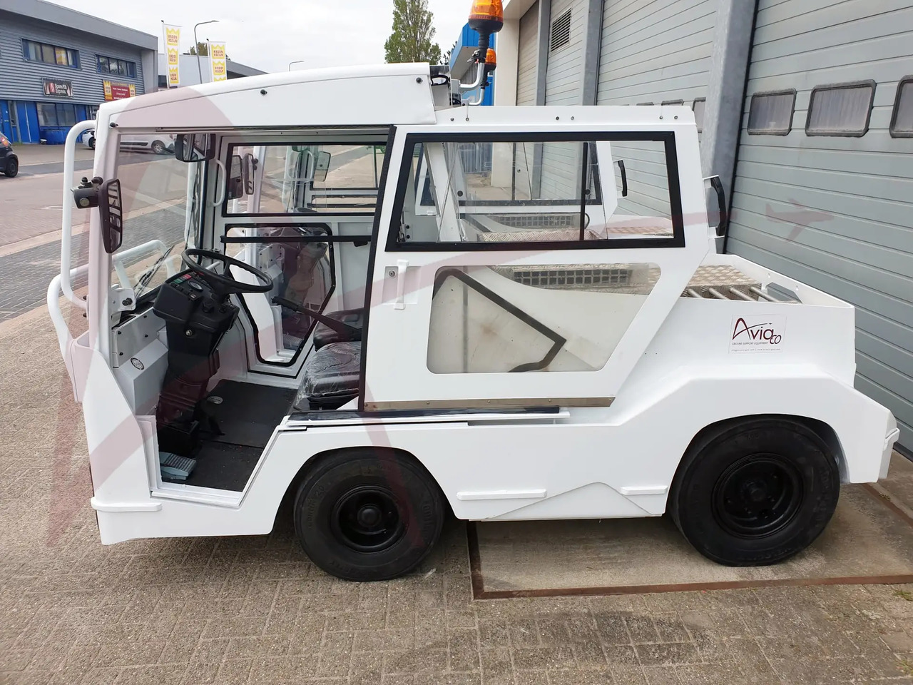 CHARLATTE TE.225 - Xe đầu kéo hành lý: hình 1 CHARLATTE TE.225 - Xe đầu kéo hành lý: hình 1