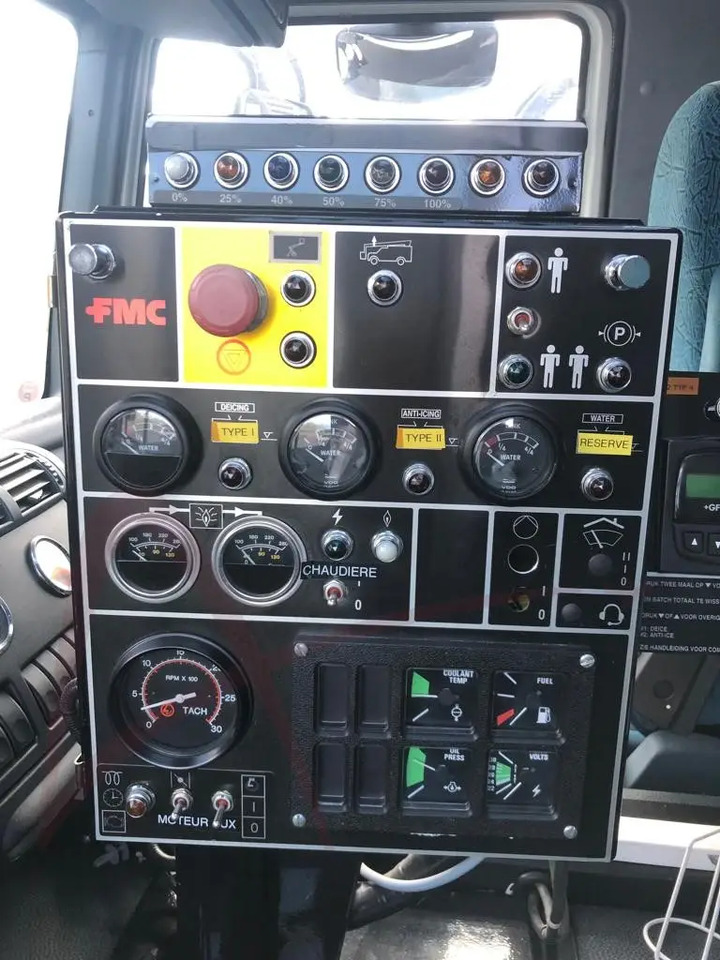 FMC LMD 2000 - Xe khử băng: hình 5 FMC LMD 2000 - Xe khử băng: hình 5