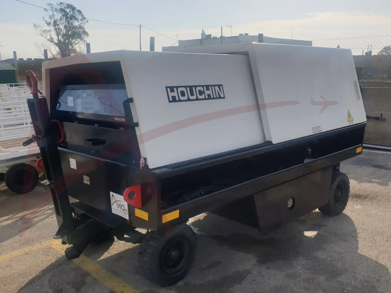 HOUCHIN D690 SV - Bộ nguồn mặt đất: hình 4 HOUCHIN D690 SV - Bộ nguồn mặt đất: hình 4